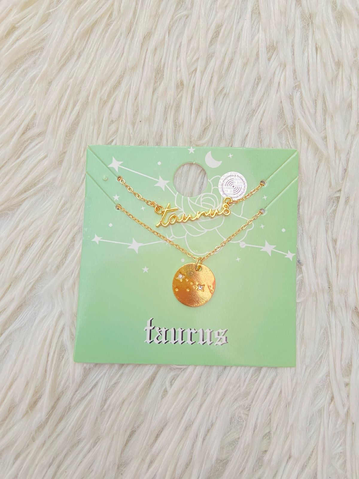 Cadena FOREVER 21 Original de dos piezas una con el nombre del signo TAURO y otra con una medella