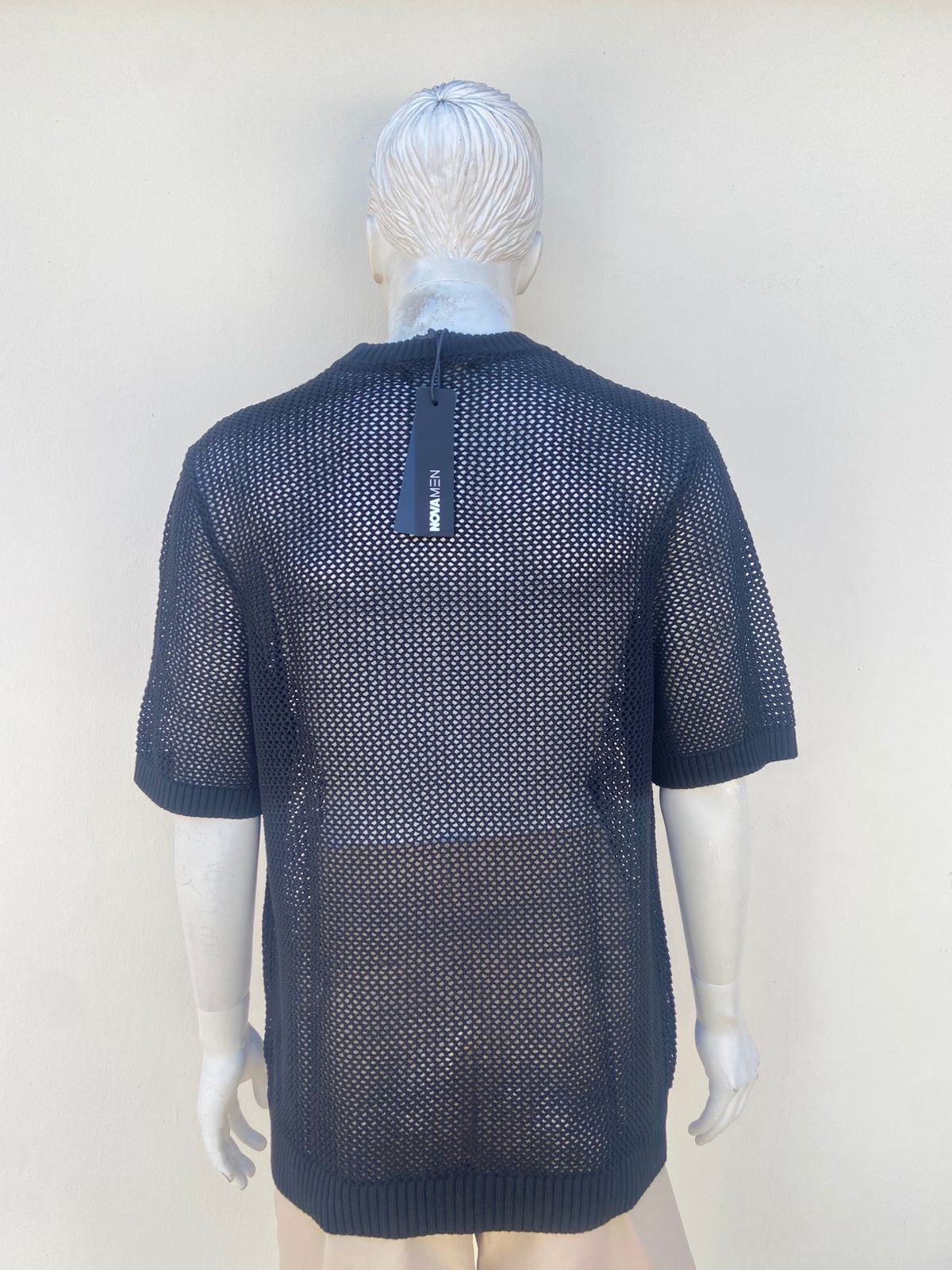 T-shirt/Sueter de maya/ hoyitos transparente en color negro, manga corta.