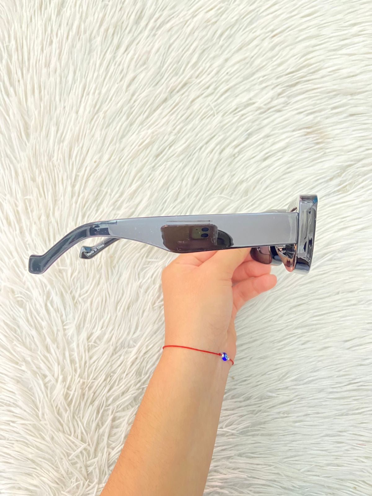 Lentes negros cuadrado con micas oscuras