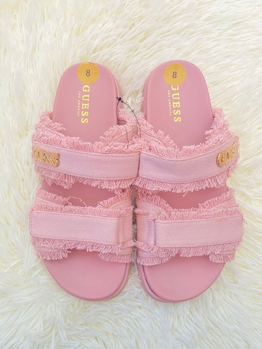Sandalias GUESS original, color rosado ( mauve ) con placa GUESS en dorado y pelusas.