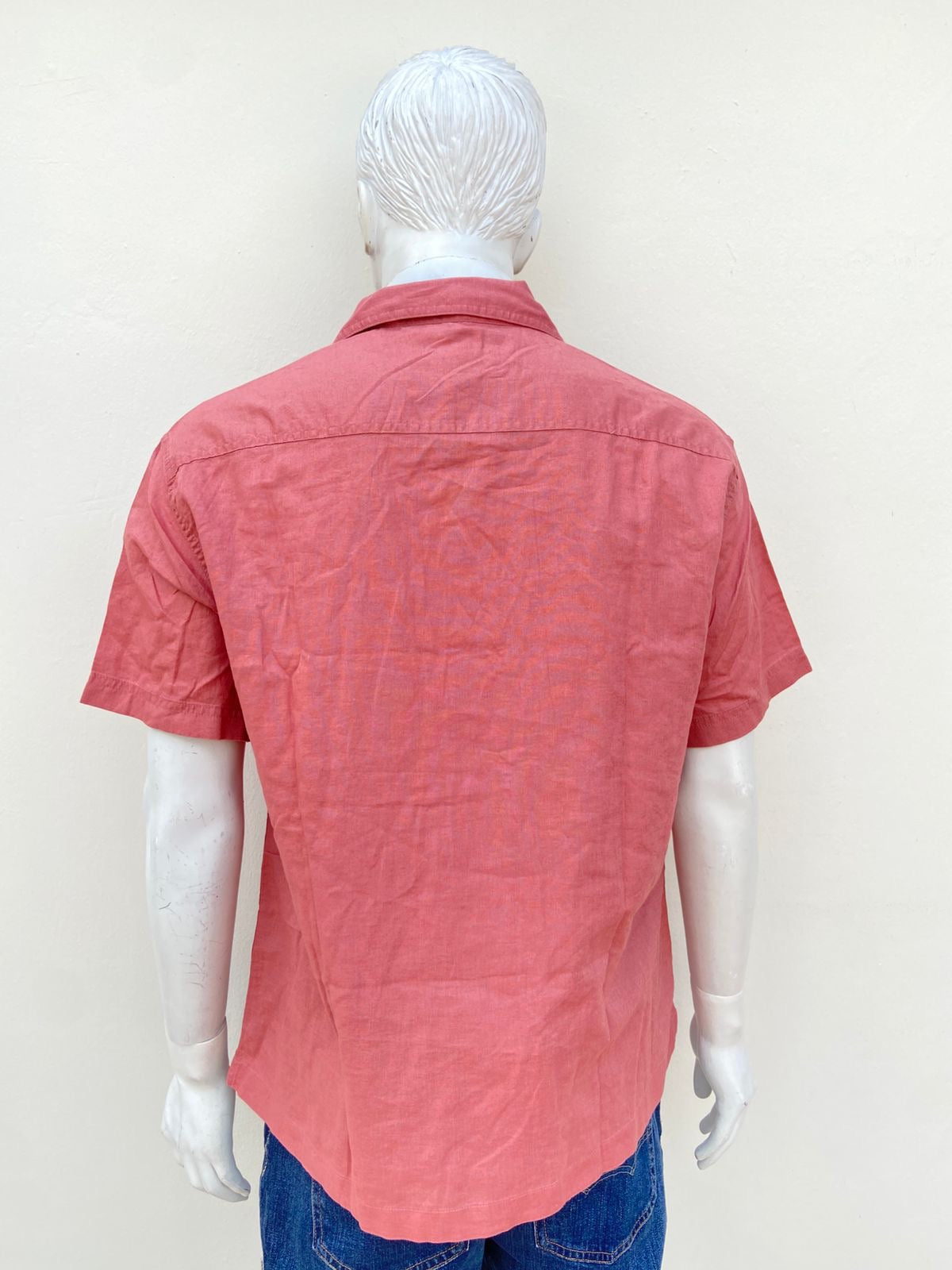 Camisa AMERICAN EAGLE original, color rosado ( salmon ), 55 % Lino, 45 % algodón.