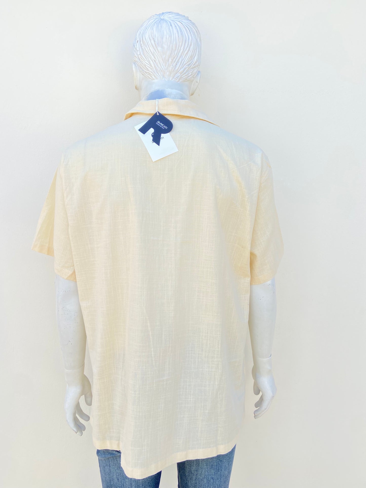 Camisa RUNCATI original, crema lisa, 30% lino, 70% algodón.