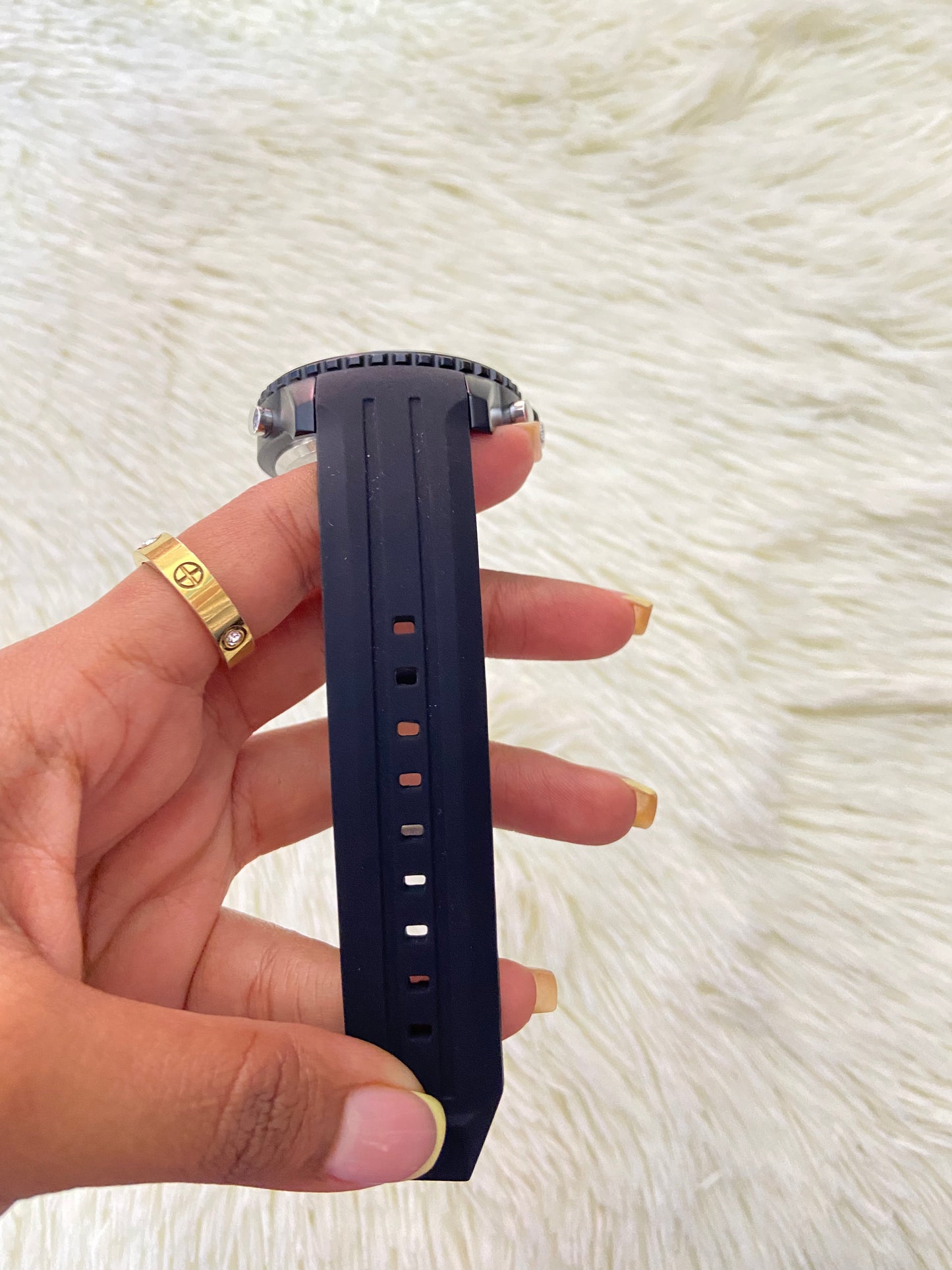 Reloj U.S POLO ASSN. SINDE 1890 original negro con detalles en color plateado.