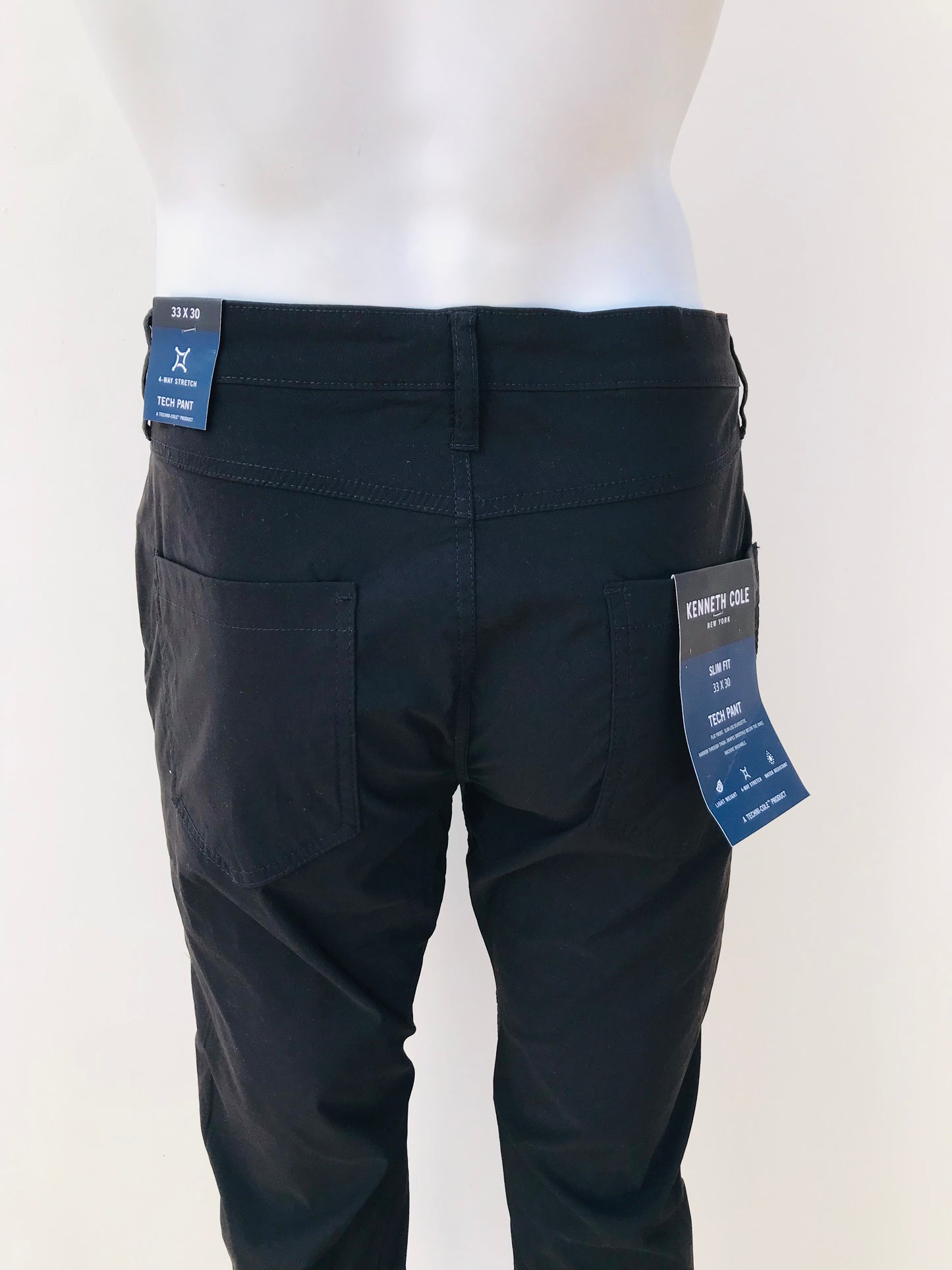 Pantalón KENNETH COLE original, negro liso.