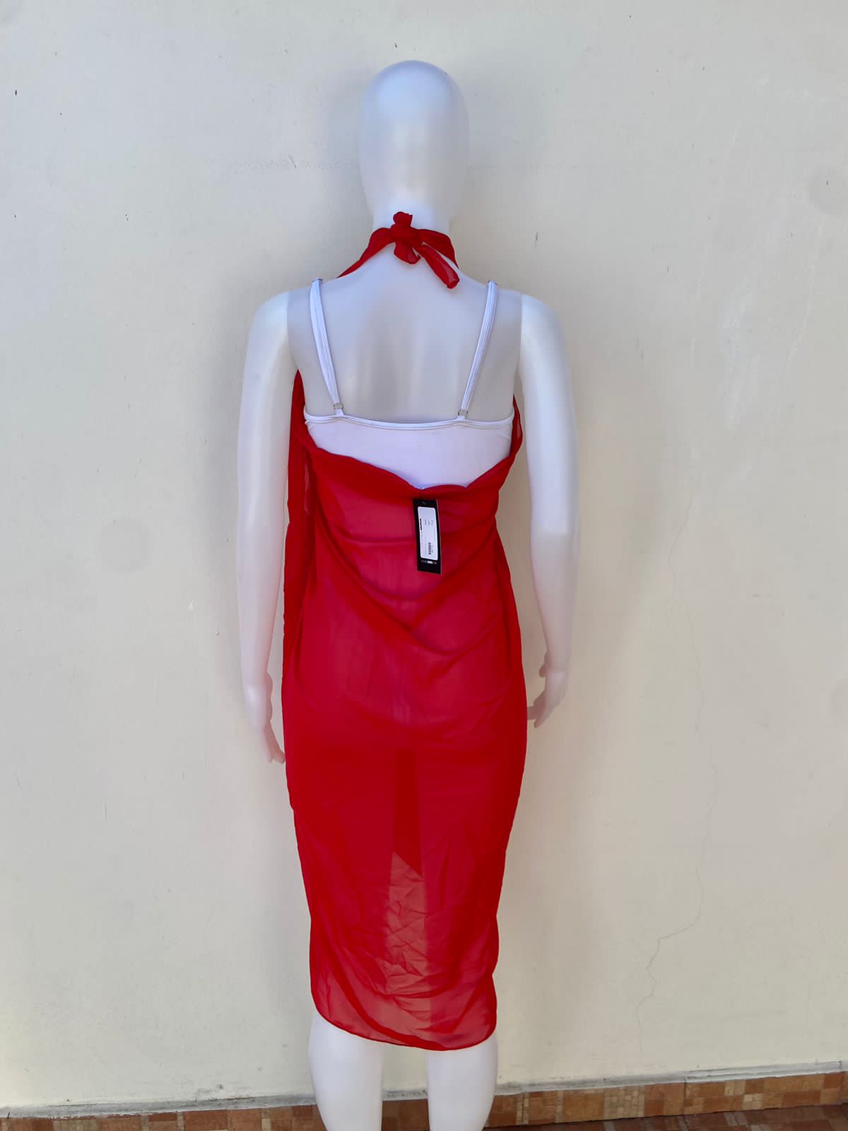 Salida de playa Fashion Nova color rojo ( RED) OFF COVER