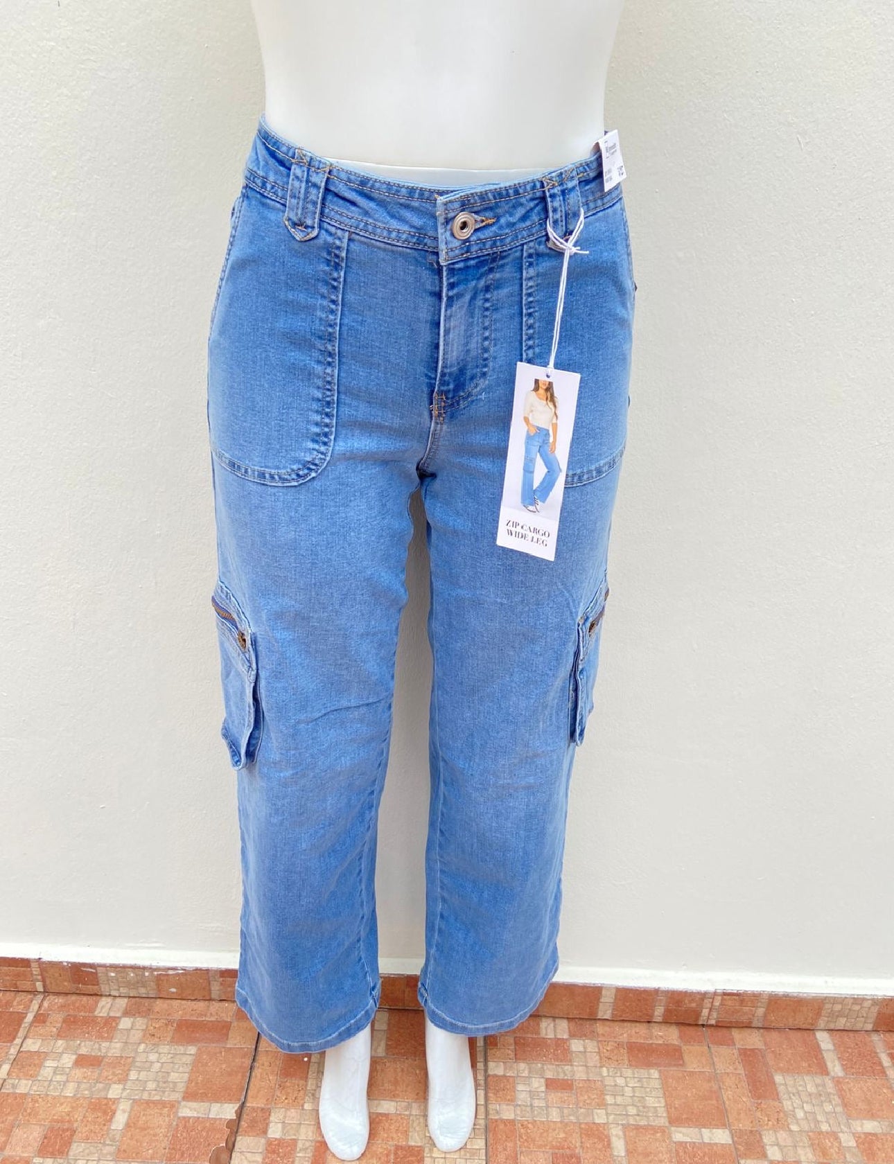 MUJER PANTALON LARGO Y CORTO  FALDAS