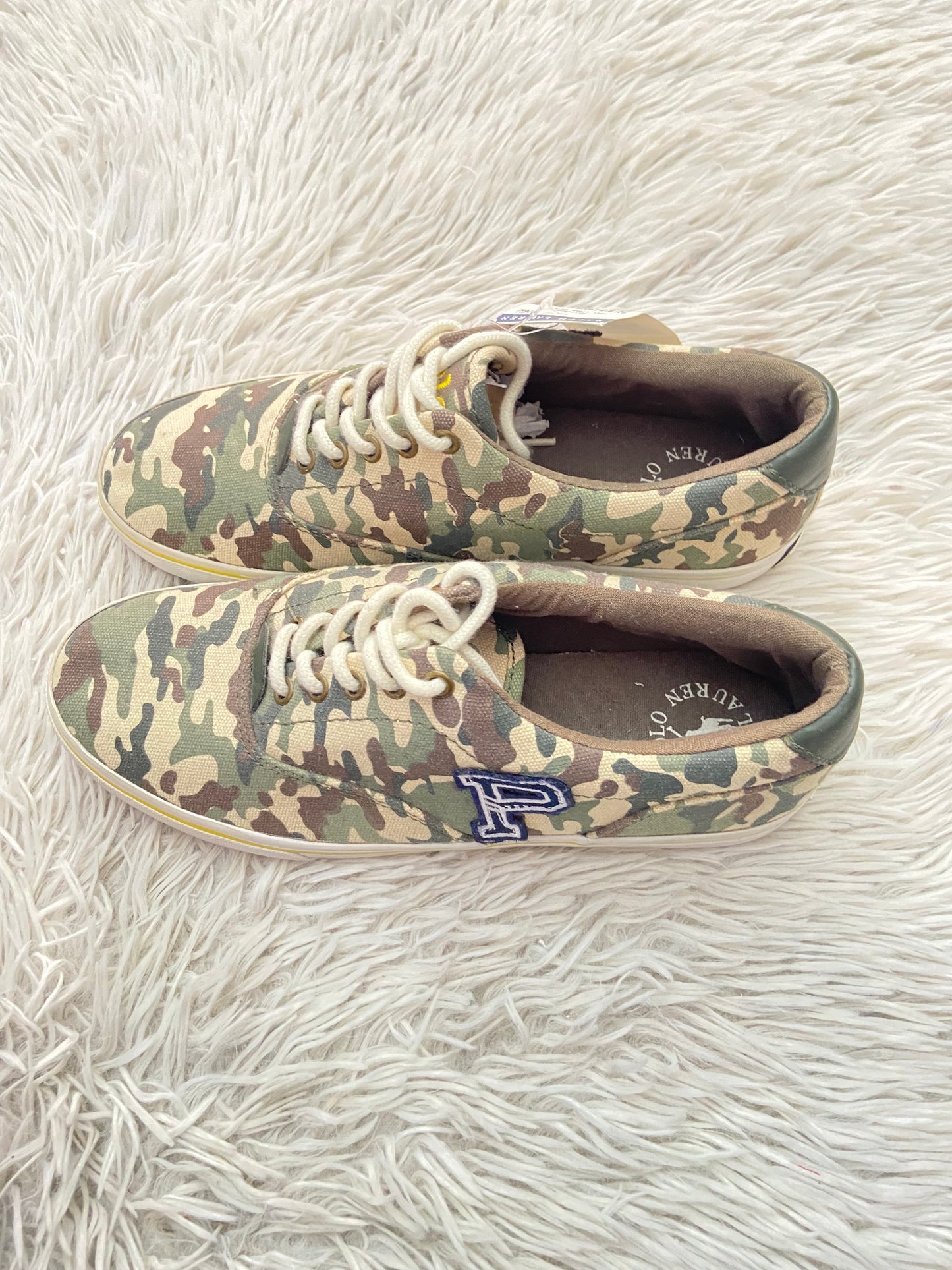 Tenis POLO RALPH LAUREN original verde camuflaje y logotipo P en azul marino.