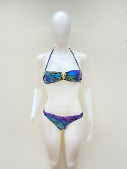 Biquini MERMAID SWIMMEAR original azul marino con destellos en color verde y estampado de animal print más placa V en dorado, 2 piezas.
