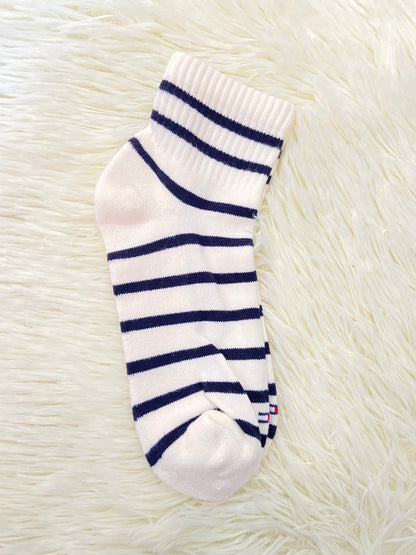 Medias TOMMY HILFIGER original, crema con rayas en color azul marino.