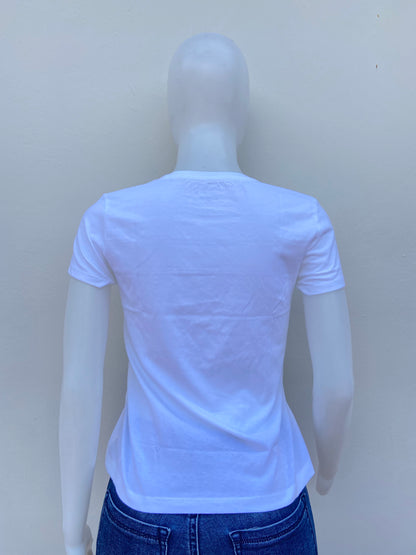 T-shirt/ blusa Tommy Hilfiger original, blanco con banda Tommy en frente, mangas más cortas y costura en hilo blanco en frente, diferente.