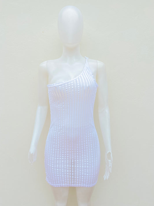 Vestido/ Cover Up, blanco transparente, de un solo hombro.