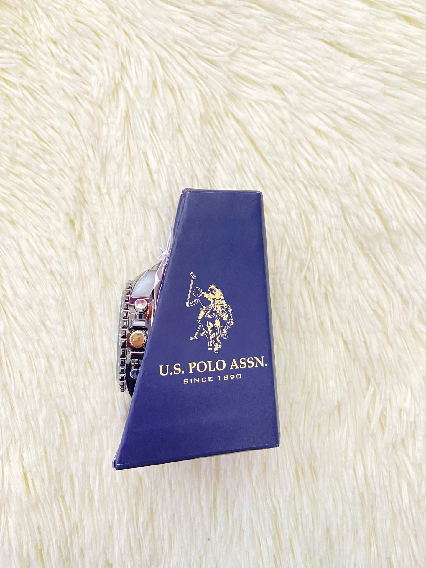 Reloj U.S POLO ASSN. Original , gris con negro y detalles en color plateado.