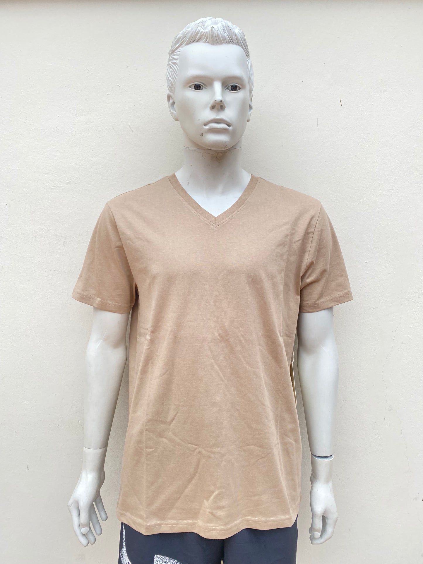 T-shirt Forever 21 original, cuello V crema (beige)(taupe) esencial.