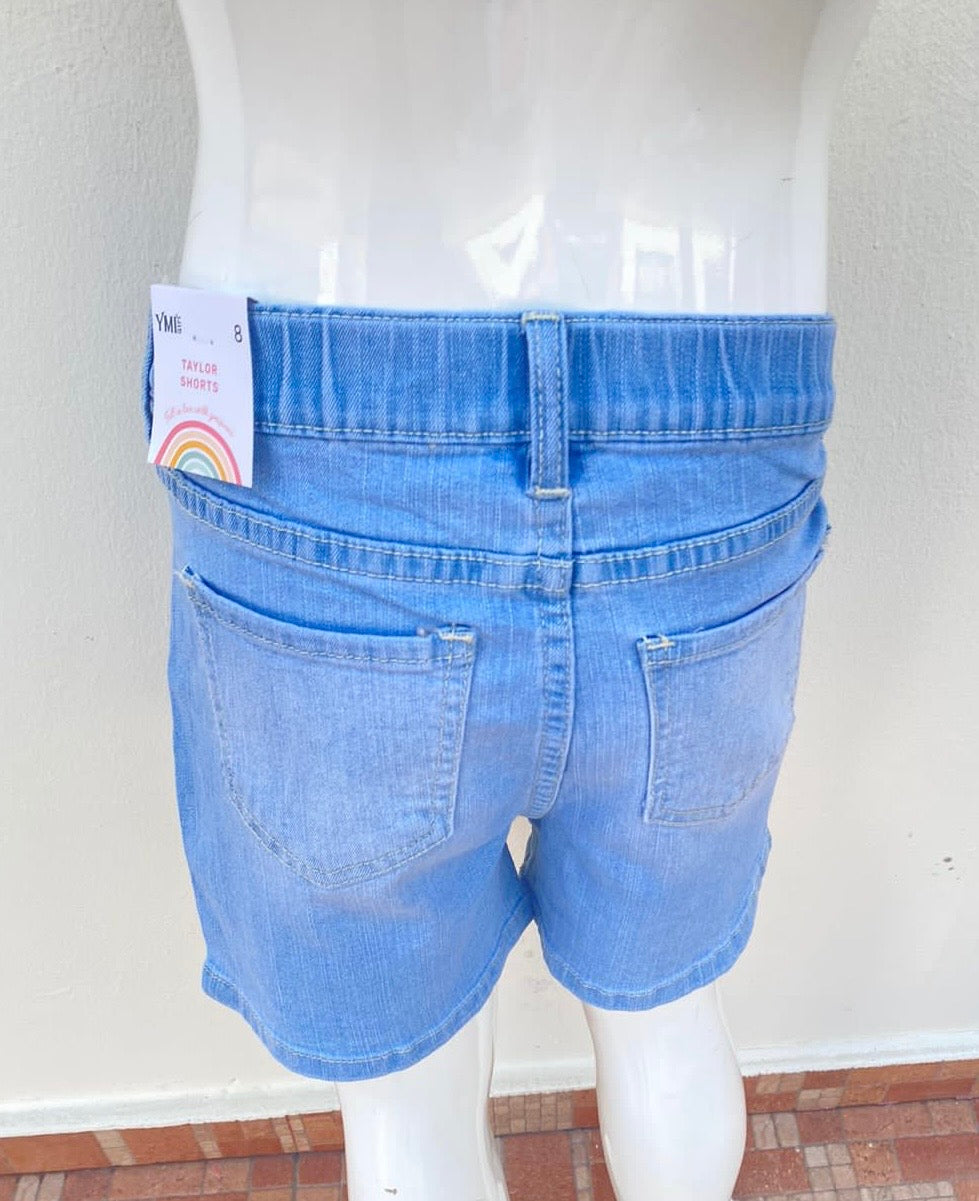Short YMI original azul claro liso, con bolsillos en los lados.