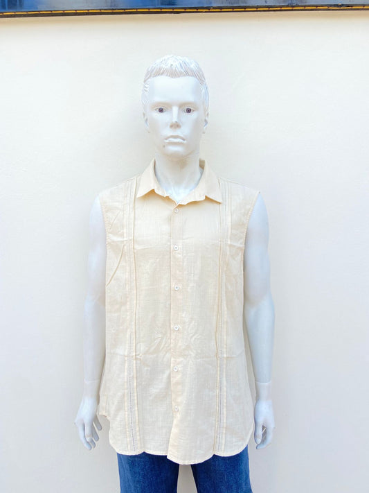 Camisa para hombre 30% lino 70% algodón, sin mangas, en color crema.