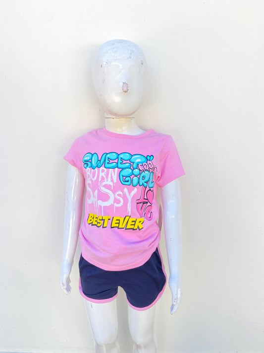 Conjunto DREAM STAR original rosado con negro y letras SWEET GIRL en  azul.
