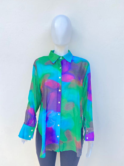 Camisa, cover up, verde con degradado morado y marron, tela transparente manga larga y larga atras