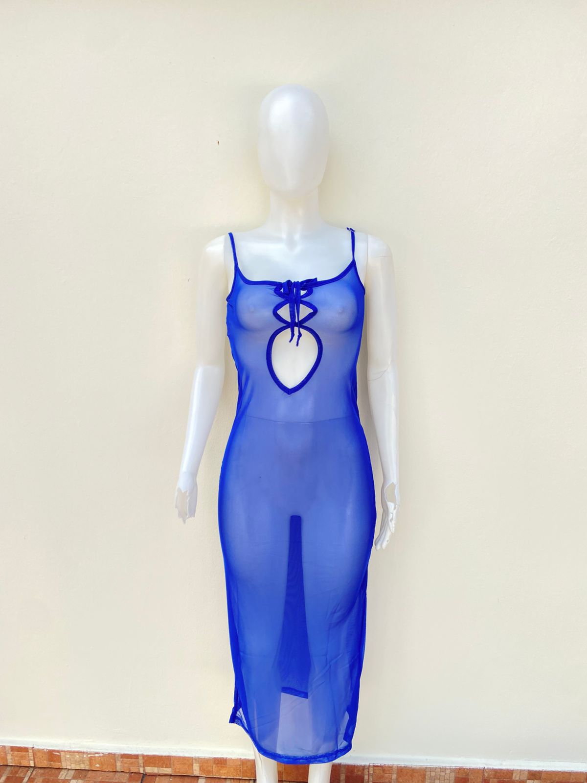 Vestido/ Cover up, azul transparente con abierto en la parte de enfrente, largo.
