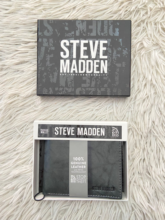 Billetera/ Cartera STEVE MADDEN original, negra vintage , con varios compartimentos y protección RFID ( protección contra robos electrónicos).