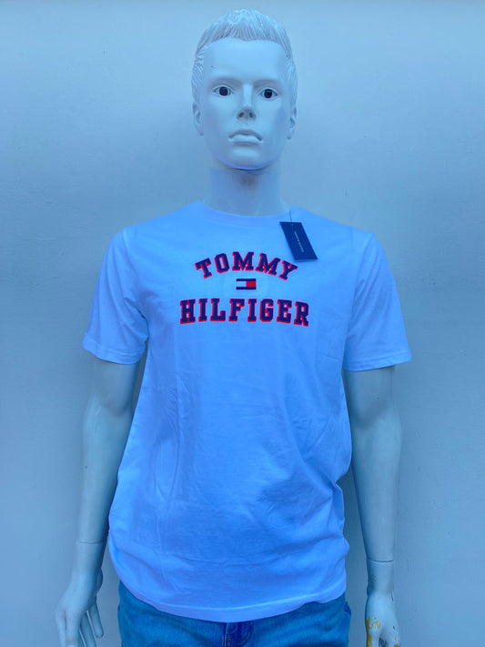 T-shirt Tommy Hilfiger original blanco con  letras TOMMY HILFIGERen rojo y azul marino.