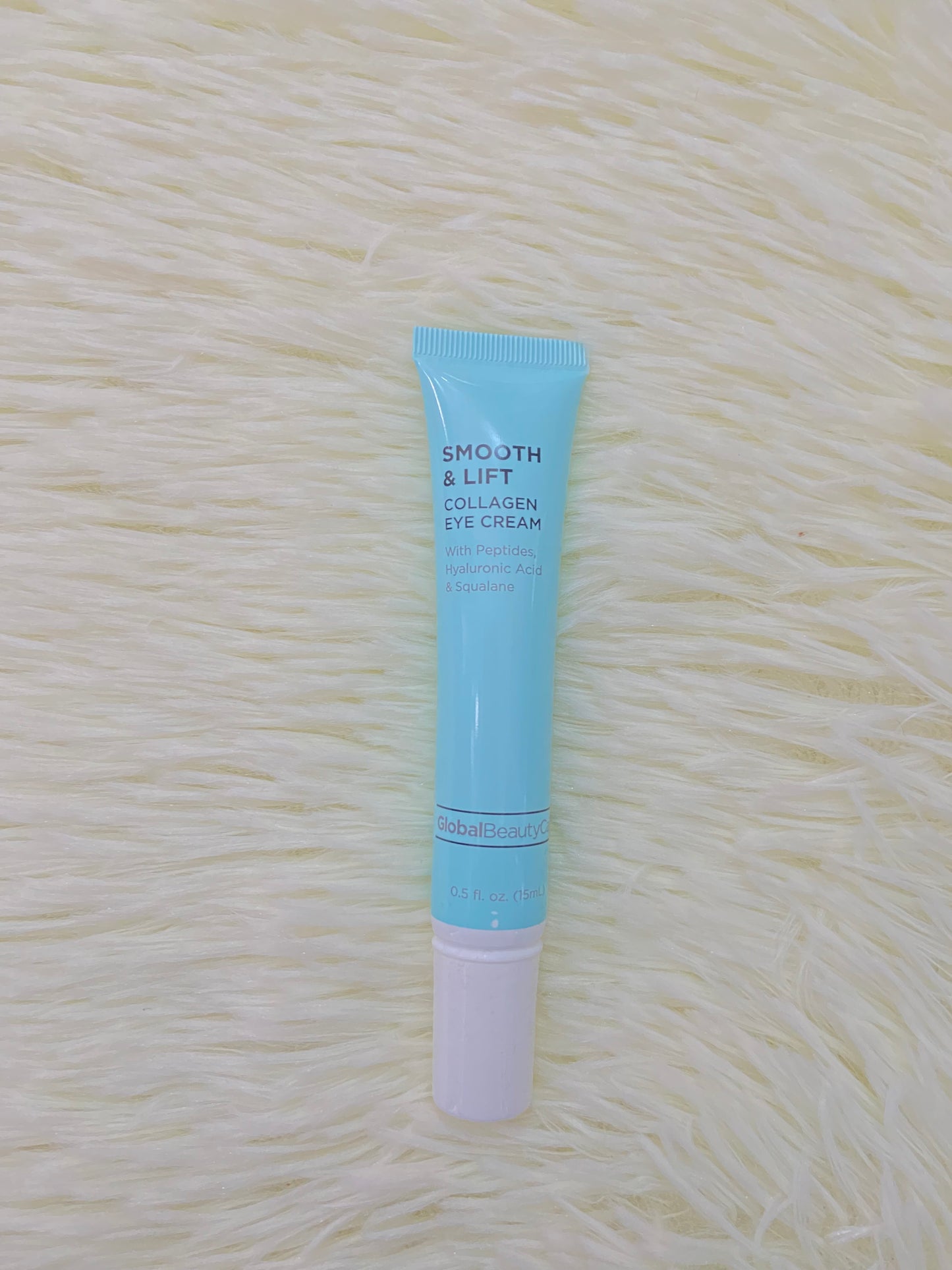 Crema para contornos de ojos GLOBAL BEAUTY CARE original, azul, con ácido hialurónico, escualano, péptidos y colágeno, sirve para las líneas de expresión y brindar una buena hidratación.