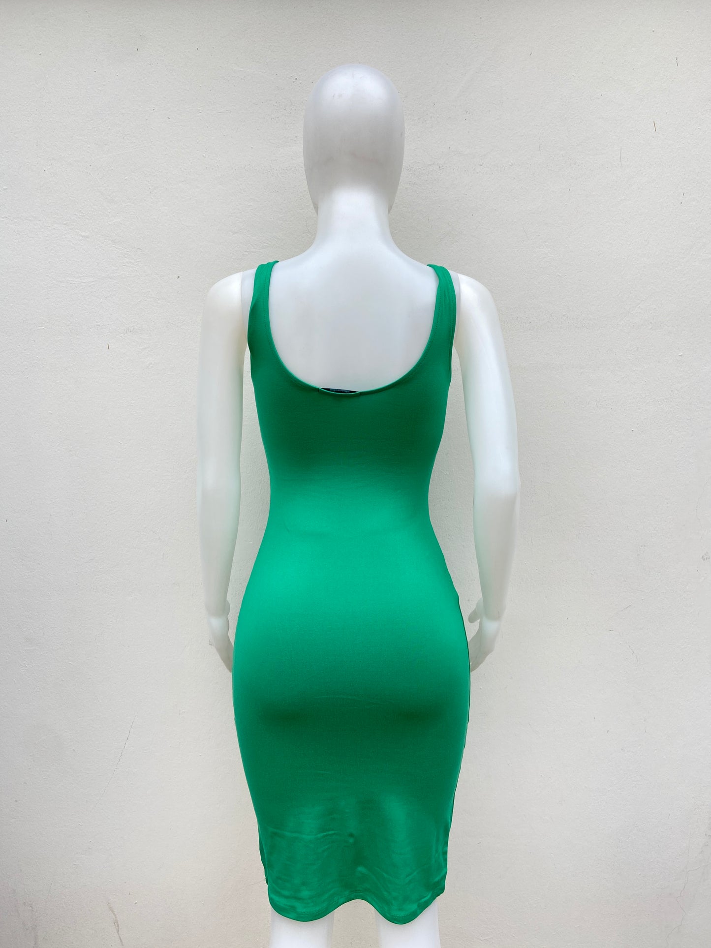 Vestido AMBIANCE original verde liso.