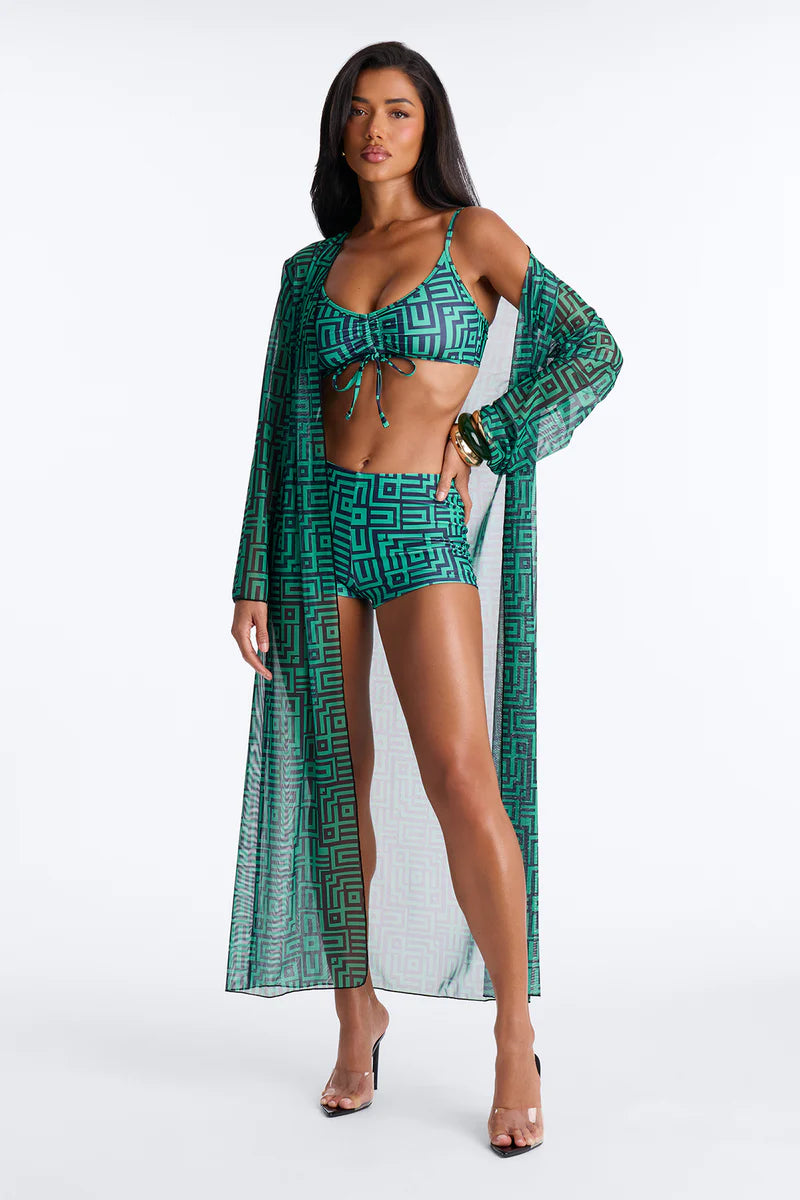 Biquini, verde con negro con cuadros y lazos ajustables, más cover Up  de manga larga.