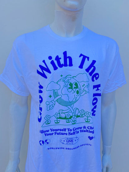 T-shirt, blanco con letras CROW WITH THE FLOW en azul.