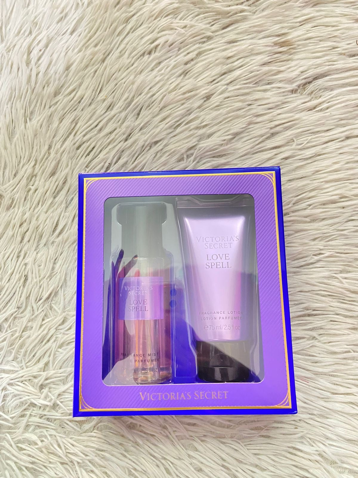 Set Victoria’s Secret Original, Love Spell colonia y crema