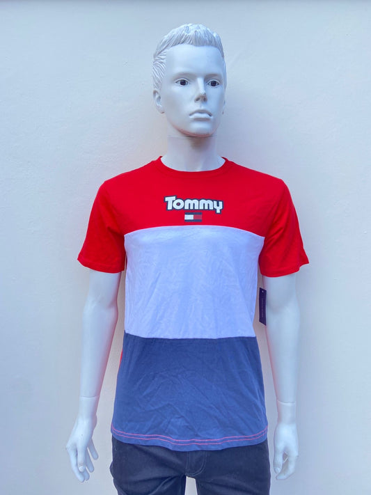 T-shirt Tommy Hilfiger original, rojo con centro blanco y azul y letras TOMMY.