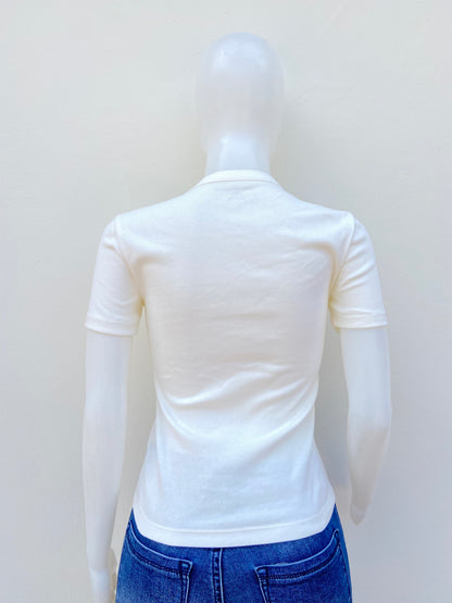 Blusa/ T-shirt TOMMY HILFIGER original, blanco hueso ( crema/ vainilla) con botones en frente.