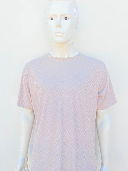 T-shirt US- ICON CO. original, en color crema liso con estampado de figuras, 60% algodón.
