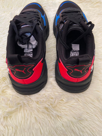 Tenis PUMA X BMW MOTORSPORT original, negro con azul y detalles en color rojo.
