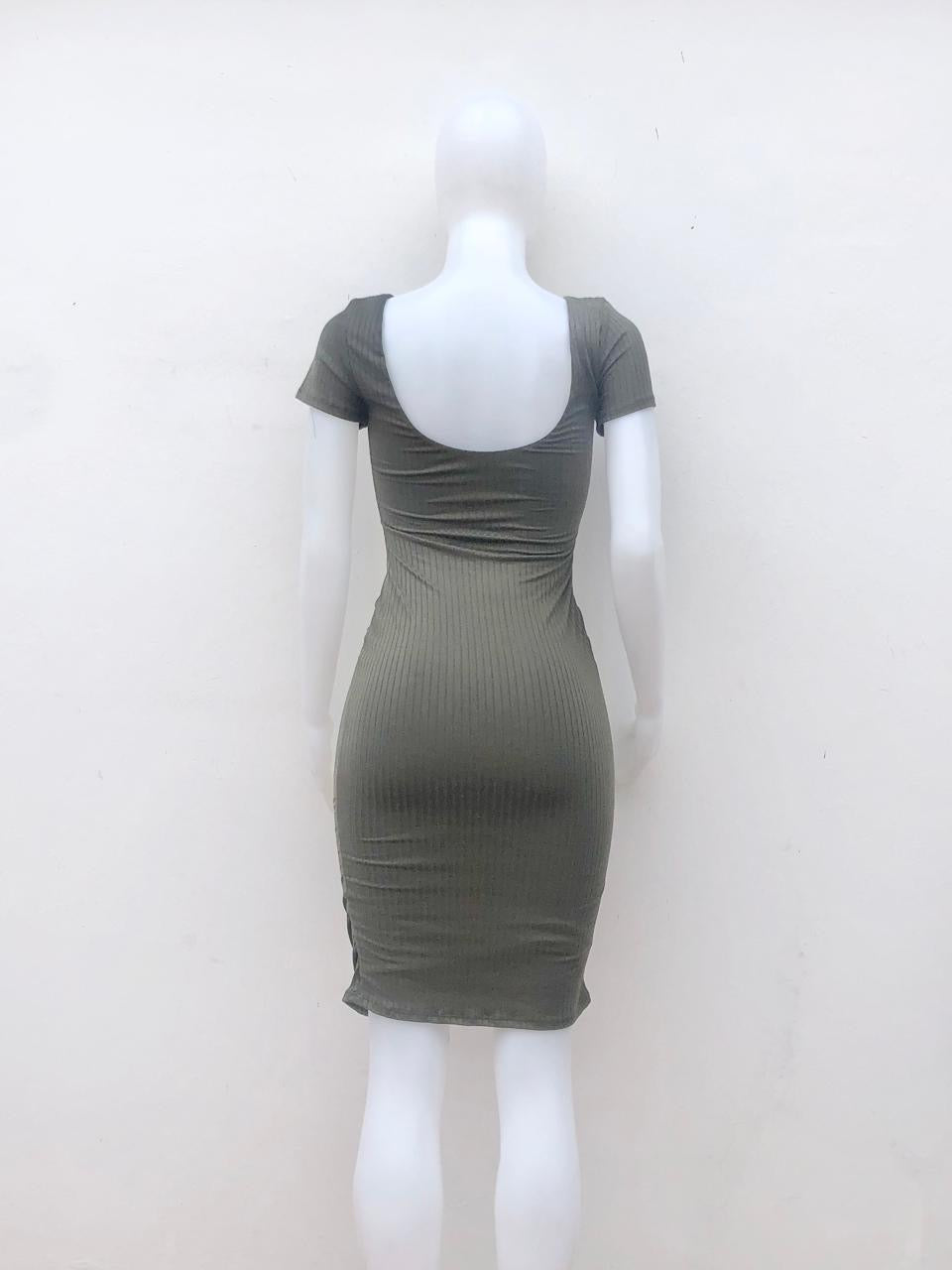 Vestido Heart & Hips original verde oliva liso.