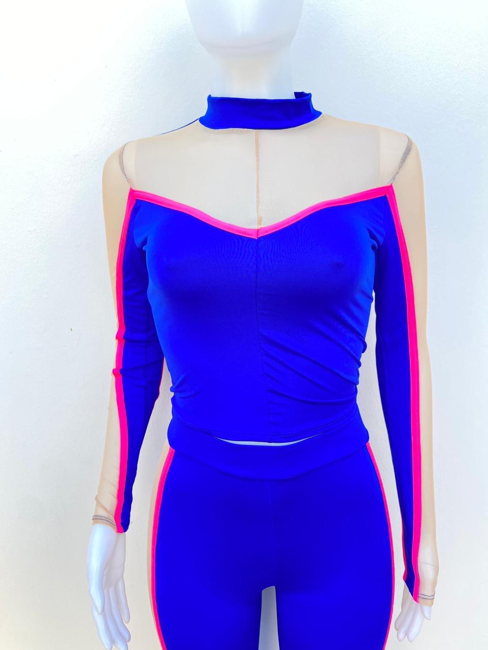 Conjunto Fashion Nova color azul rey con líneas transparentes y rosado neón
