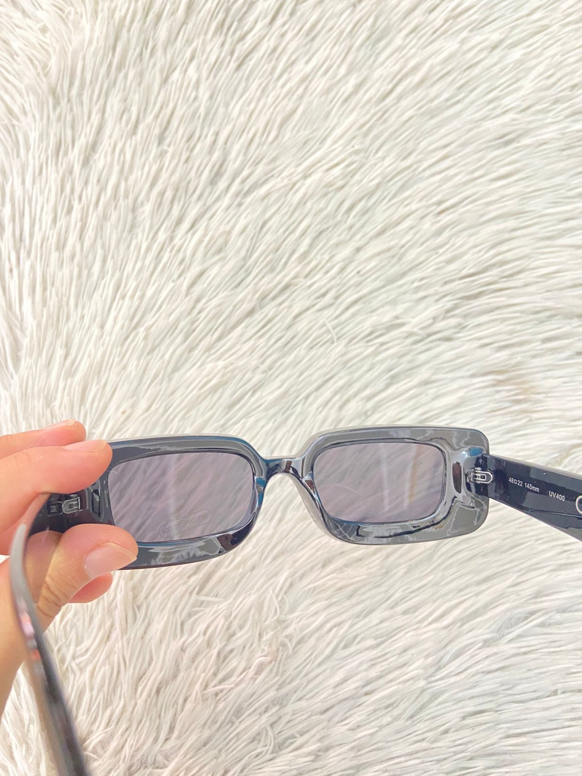 Lentes negros cuadrado con micas oscuras