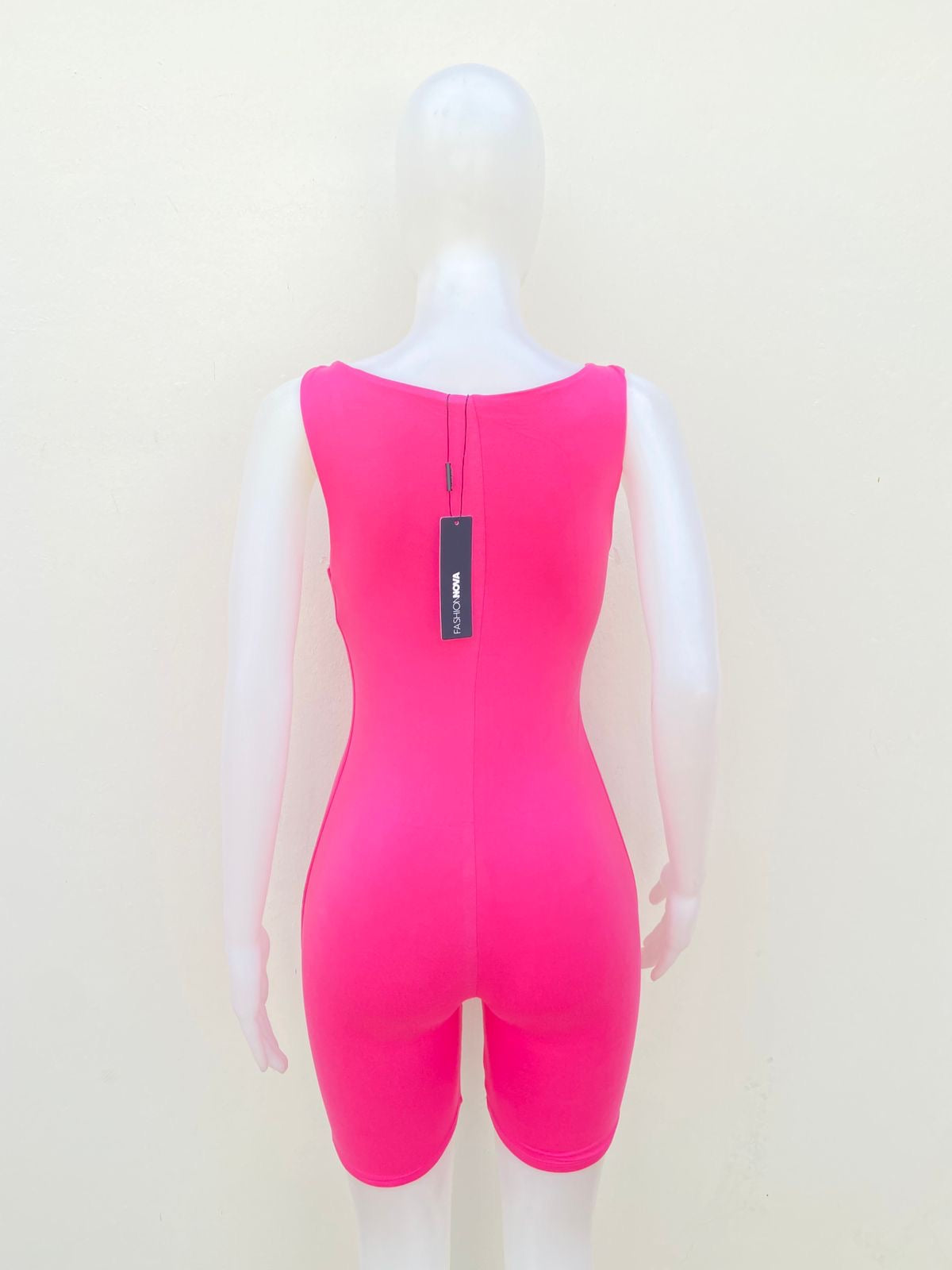 Enterizo(Romper) Fashion nova original, Rosado (Pink) liso.