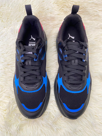 Tenis PUMA X BMW MOTORSPORT original, negro con azul y detalles en color rojo.