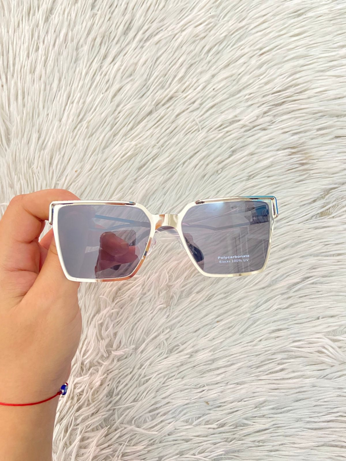 lentes cuadrados en color platado con micas claras