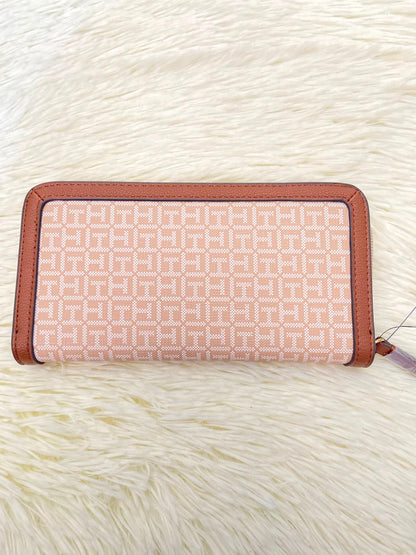 Monedero TOMMY HILFIGER Original, Marron con crema y placa TH en dorado.