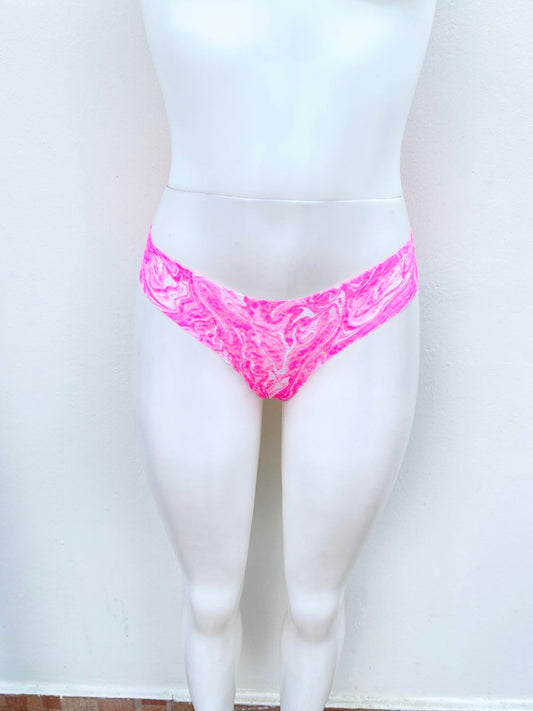 Panti PINK Victoria’s Secret Original, color rosado y blanco , en encaje.