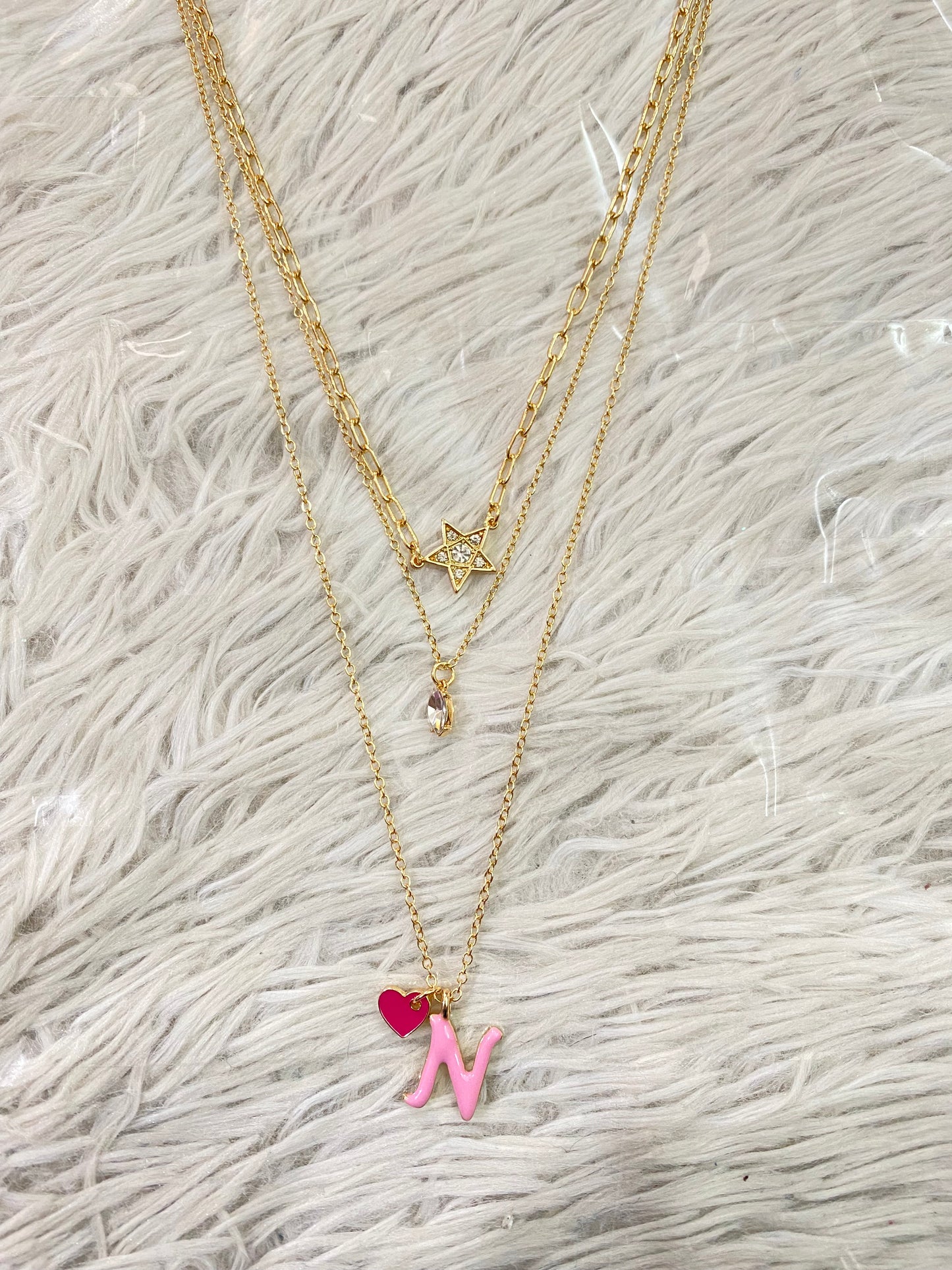 Cadena Forever 21 original, de 3 piezas, con la inicial de tu nombre en rosado, con estrella y corazón. Letras de I O C N T E D B y K disponibles