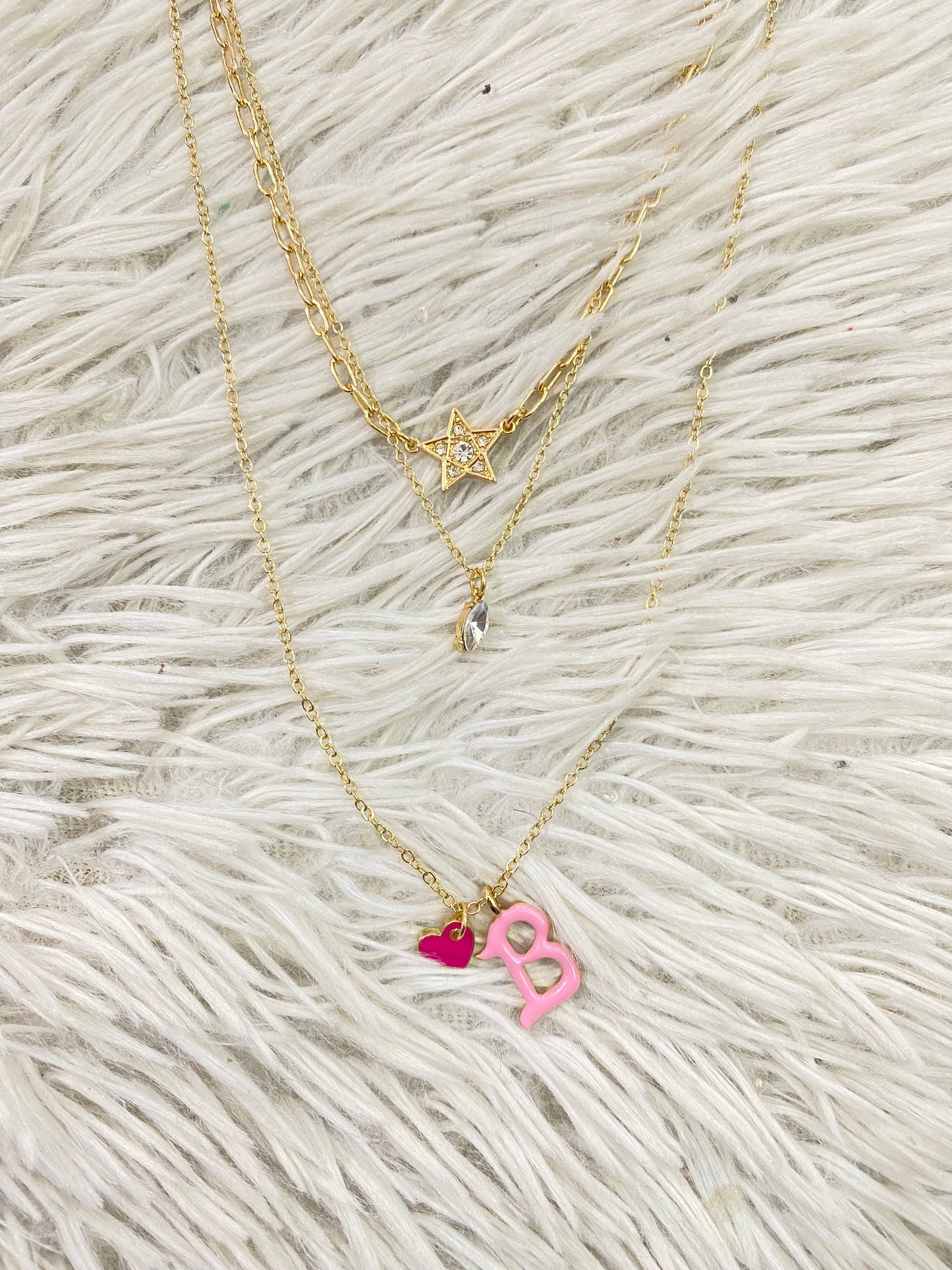 Cadena Forever 21 original, de 3 piezas, con la inicial de tu nombre en rosado, con estrella y corazón. Letras de I O C N T E D B y K disponibles