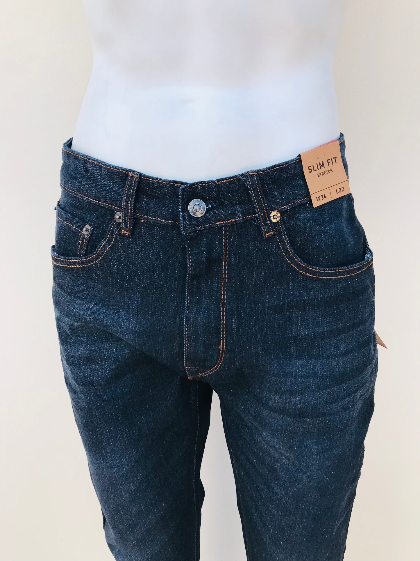Pantalón jeans M B X original, azul marino oscuro liso.