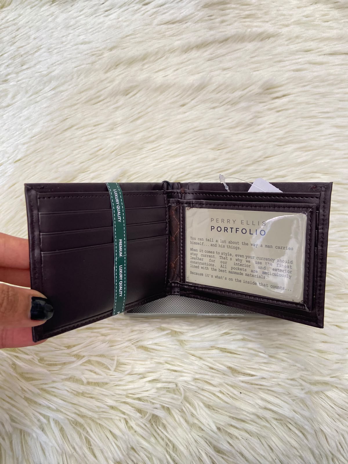 Billetera PERRY ELLIS original, Marron oscuro con varios compartimentos, PREMIUM LEATHER.