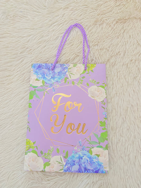 Shopping morado con estampado de flores y letras FOR YOU ( para ti )