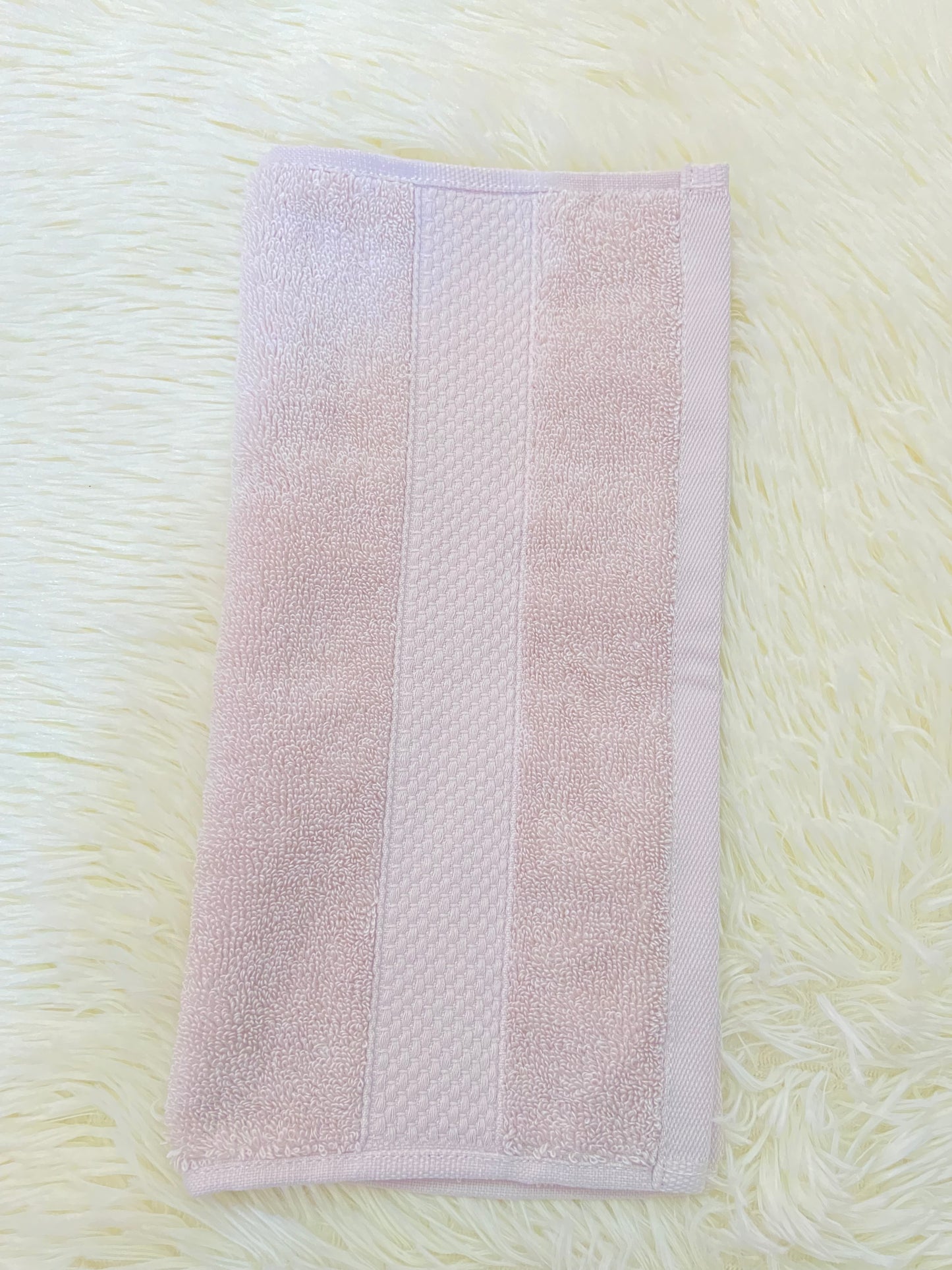 Toallas ASTON ARDEN original, color beige ( crema ), pequeña para manos.