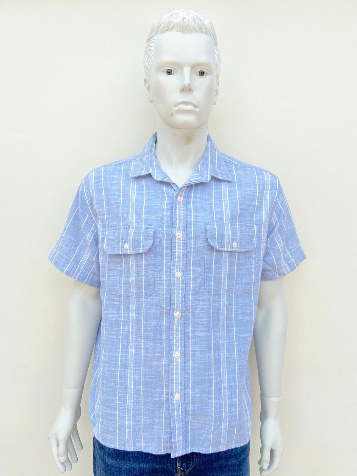 Camisa American Eagle original, azul claro con rayas en color blanco, 100% algodón.