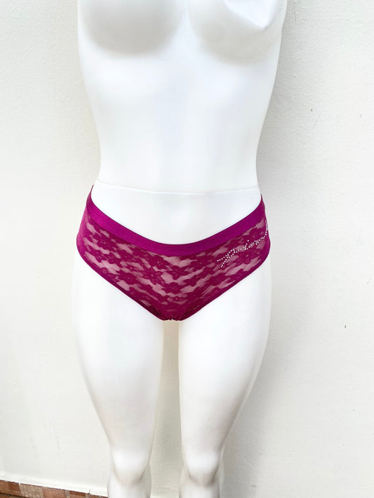 Panti PINK Victoria’s Secret Original, color morado oscuro , en encaje.