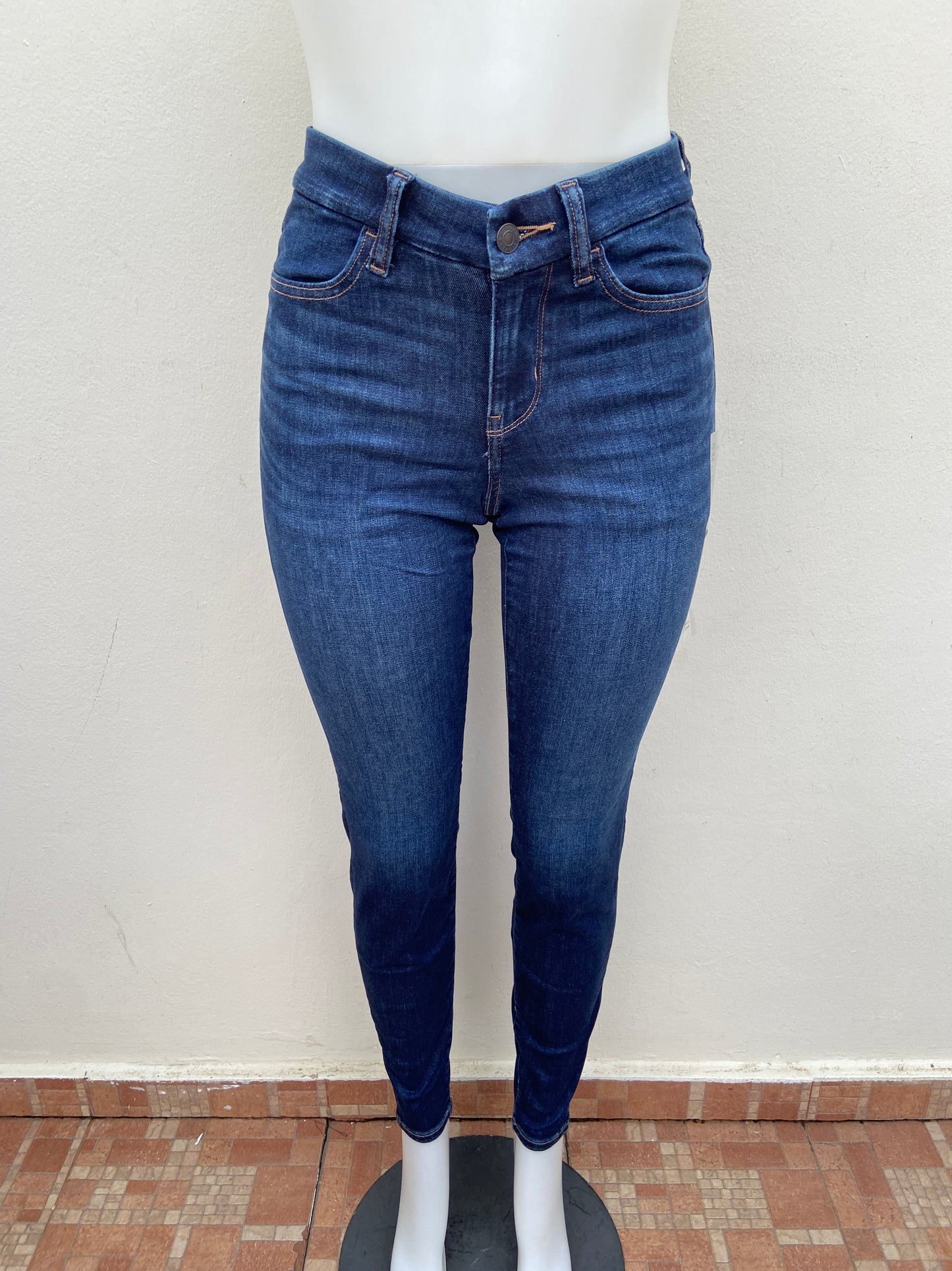 Pantalón Jean American Eagle original azul marino liso, CURVY HIGH-RISE.